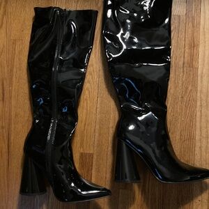 women’s shoes boots heels size 7 1/2 black patent zipper